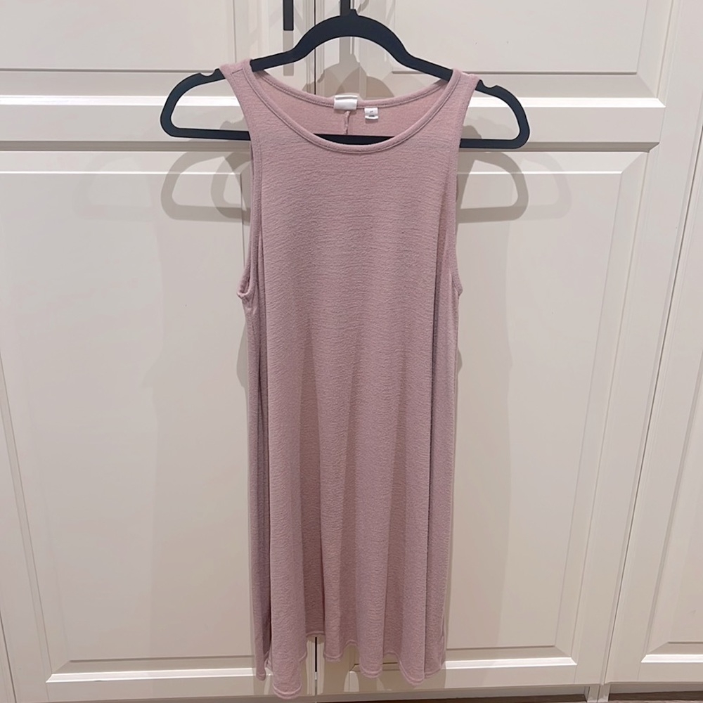 GAP dress. Simple flowy. Scoop neck. Sleeveless.